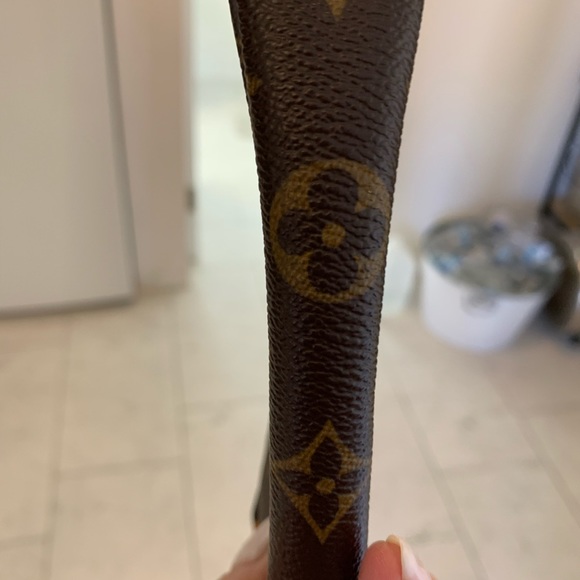 🔴SOLD🔴Louis Vuitton mini pochette✨ - Picture 4 of 8